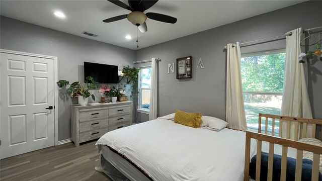 206 Beckham Street W, Sulphur Springs, TX 75482