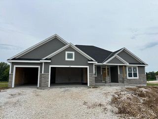 621 Wickland WAY, Colgate, WI 53017