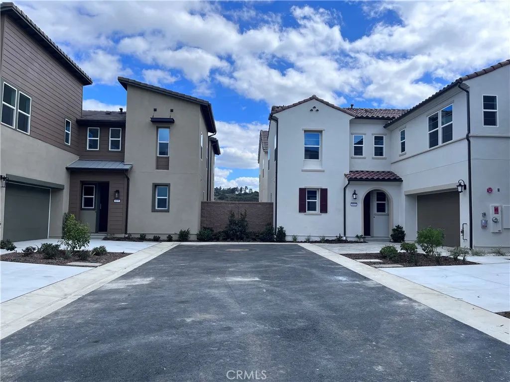 4041 Pomelo Drive, Corona, CA 92883