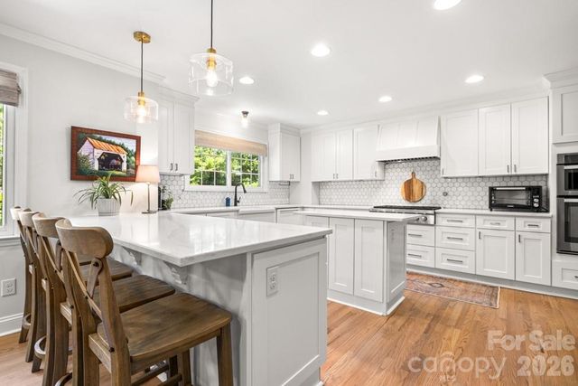 7814 Bradenton Drive, Charlotte, NC 28210