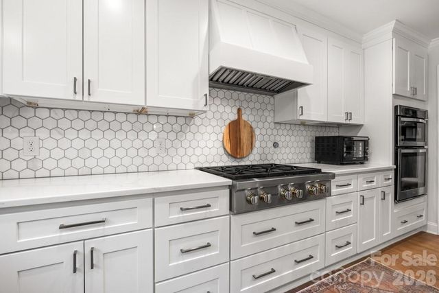 7814 Bradenton Drive, Charlotte, NC 28210