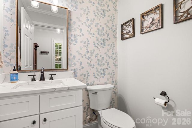 7814 Bradenton Drive, Charlotte, NC 28210