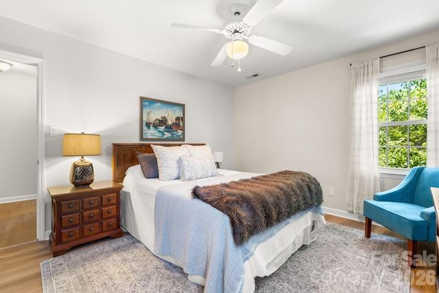 7814 Bradenton Drive, Charlotte, NC 28210