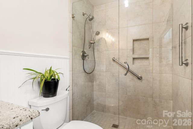7814 Bradenton Drive, Charlotte, NC 28210