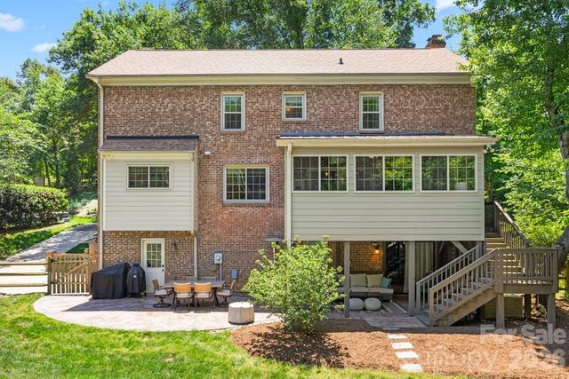 7814 Bradenton Drive, Charlotte, NC 28210