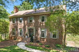 7814 Bradenton Drive, Charlotte, NC 28210