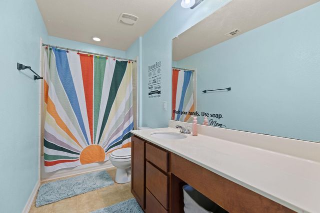 205 Sheepshank DR, Georgetown, TX 78633