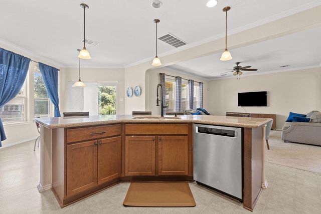 205 Sheepshank DR, Georgetown, TX 78633