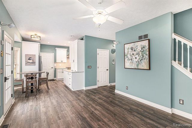 4850 Hogback Road, Fowlerville, MI 48836