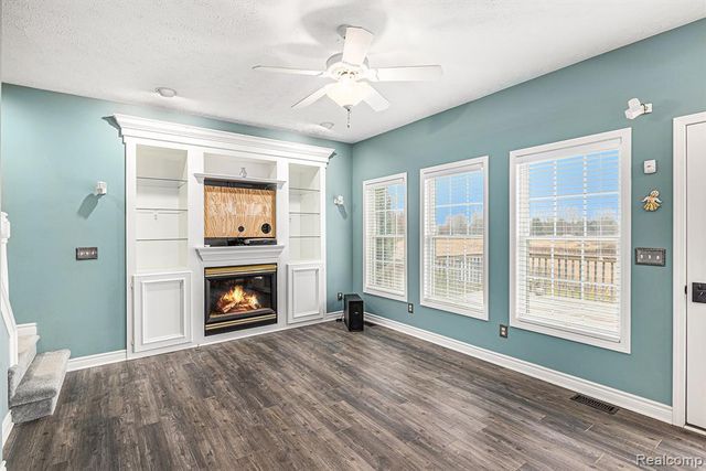 4850 Hogback Road, Fowlerville, MI 48836