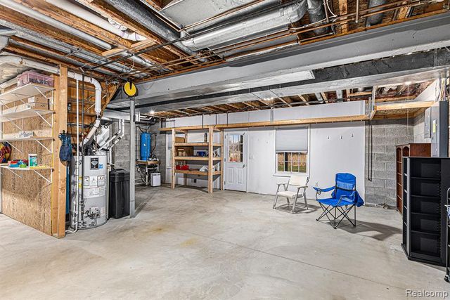 4850 Hogback Road, Fowlerville, MI 48836