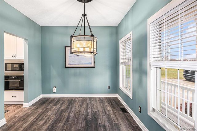 4850 Hogback Road, Fowlerville, MI 48836