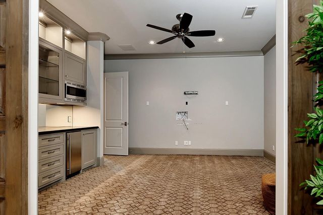 23 N Fazio Way, The Woodlands, TX 77389