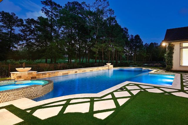 23 N Fazio Way, The Woodlands, TX 77389