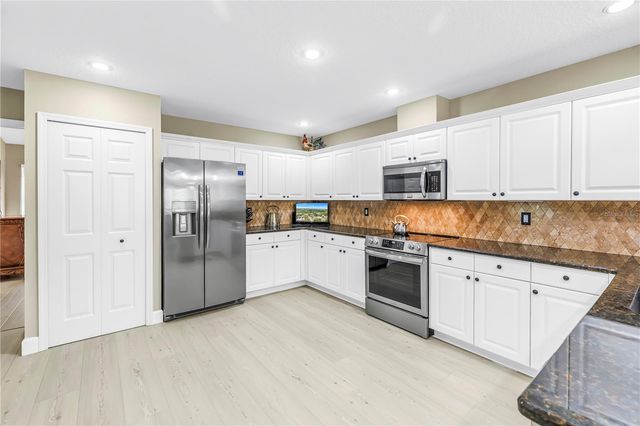 786 59TH AVENUE NE, St Petersburg, FL 33703