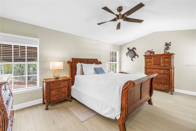 786 59TH AVENUE NE, St Petersburg, FL 33703