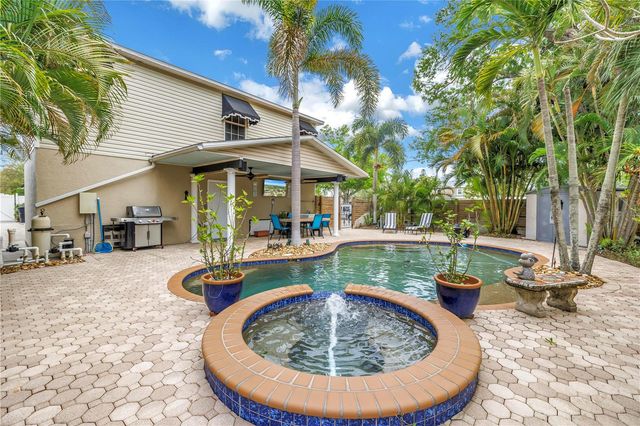 786 59TH AVENUE NE, St Petersburg, FL 33703