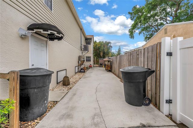 786 59TH AVENUE NE, St Petersburg, FL 33703