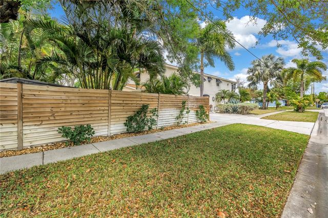 786 59TH AVENUE NE, St Petersburg, FL 33703