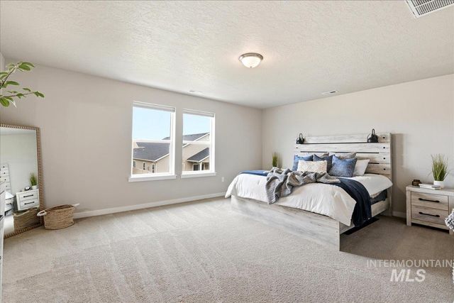 11421 W Belgrave St, Nampa, ID 83651