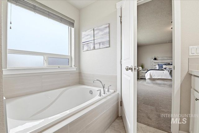 11421 W Belgrave St, Nampa, ID 83651
