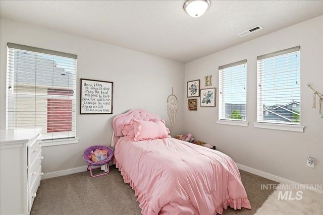 11421 W Belgrave St, Nampa, ID 83651