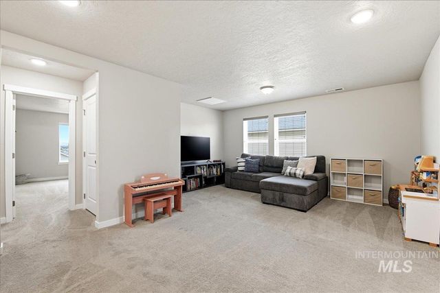 11421 W Belgrave St, Nampa, ID 83651