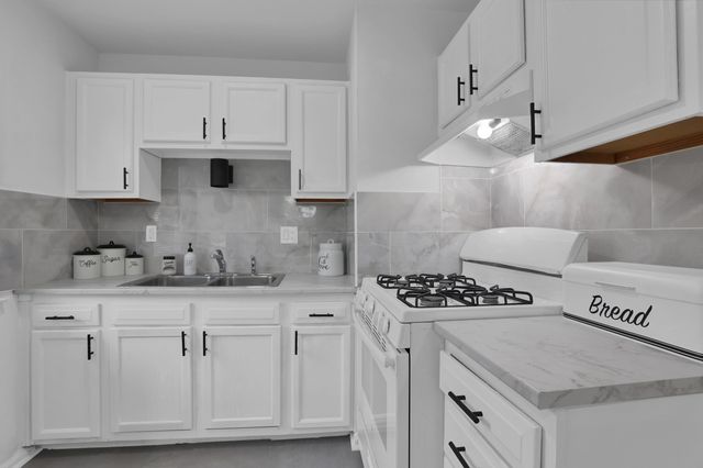 2217 Grasmere Avenue, Columbus, OH 43211
