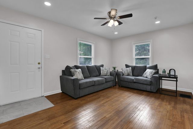2217 Grasmere Avenue, Columbus, OH 43211