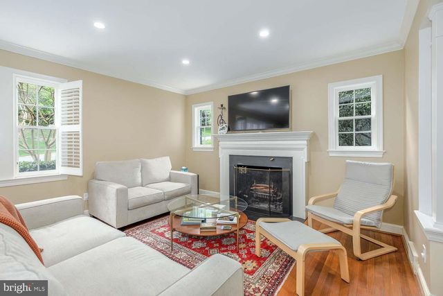 3209 THORNAPPLE ST, Chevy Chase, MD 20815
