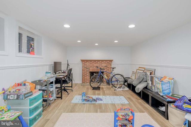 3209 THORNAPPLE ST, Chevy Chase, MD 20815