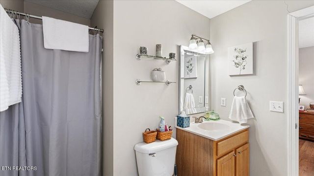 2294 N Highway 92, Jefferson City, TN 37760