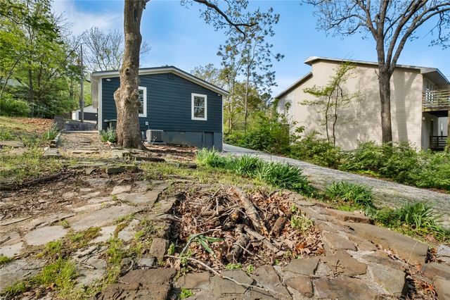 426 W Lawson Street, Fayetteville, AR 72703
