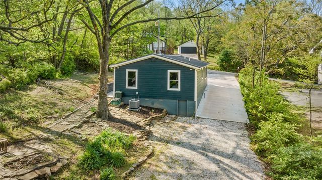 426 W Lawson Street, Fayetteville, AR 72703