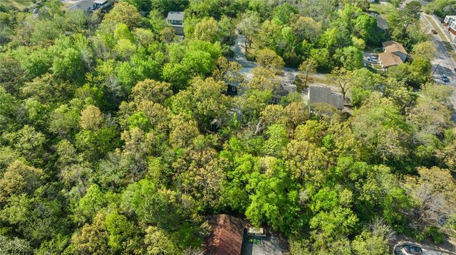 426 W Lawson Street, Fayetteville, AR 72703