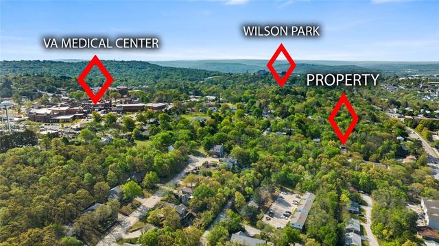 426 W Lawson Street, Fayetteville, AR 72703