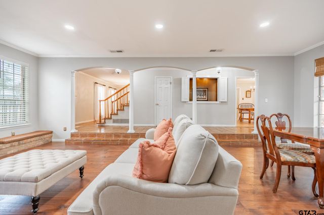 5028 Chad Dr, Tyler, TX 75703