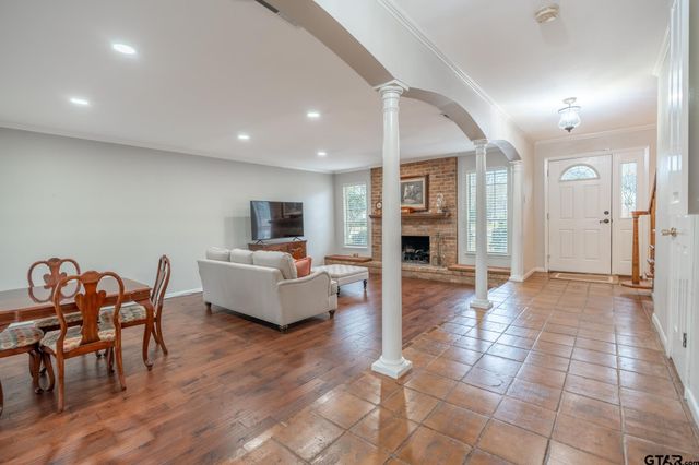 5028 Chad Dr, Tyler, TX 75703