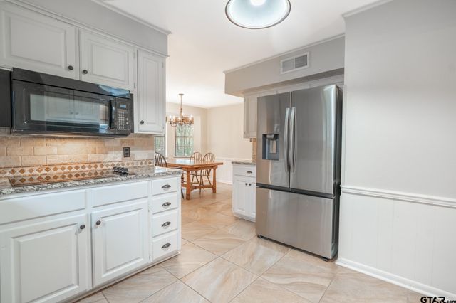 5028 Chad Dr, Tyler, TX 75703