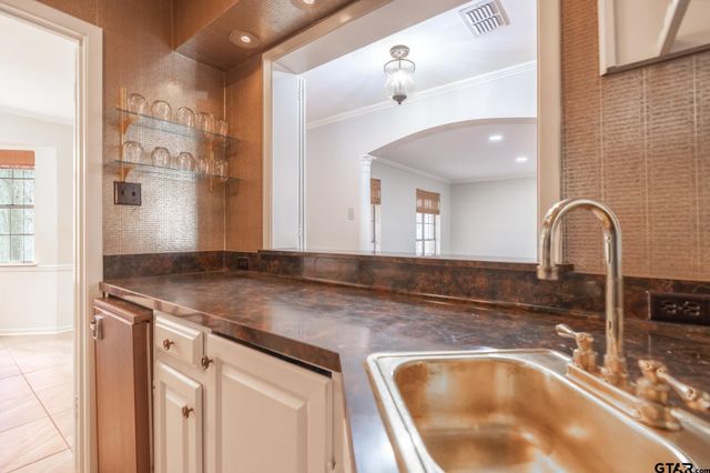 5028 Chad Dr, Tyler, TX 75703