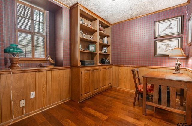 5028 Chad Dr, Tyler, TX 75703