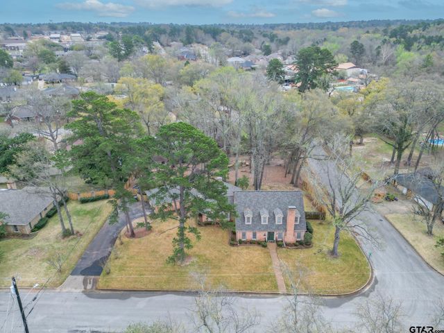 5028 Chad Dr, Tyler, TX 75703