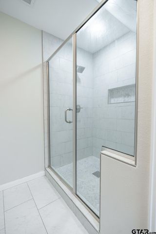 5028 Chad Dr, Tyler, TX 75703