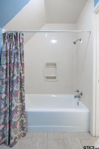 5028 Chad Dr, Tyler, TX 75703