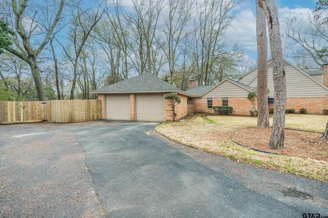 5028 Chad Dr, Tyler, TX 75703