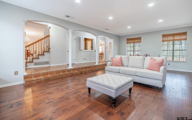 5028 Chad Dr, Tyler, TX 75703