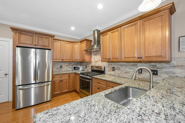 12 Fox Hill Lane 12, Dracut, MA 01826