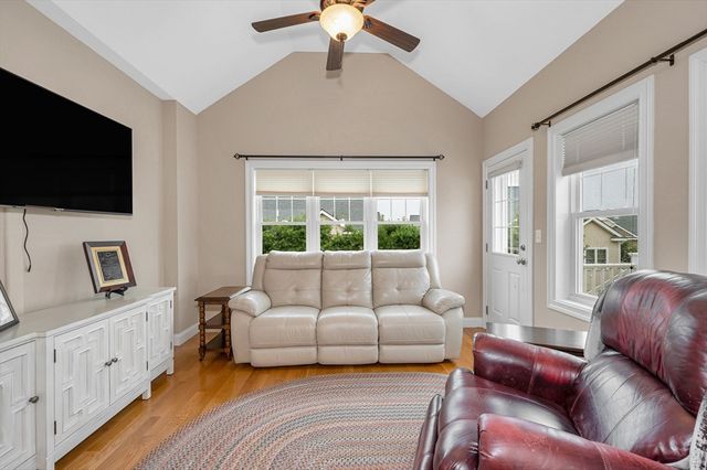 12 Fox Hill Lane 12, Dracut, MA 01826
