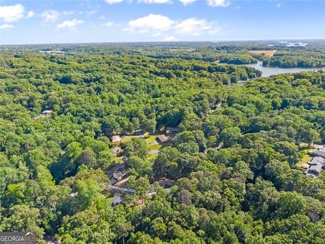 384 Oakland Drive, Gainesville, GA 30501