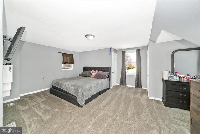 5711 JANICE LN, Temple Hills, MD 20748